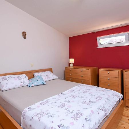 Apartments Karla Orebic Bilik gambar