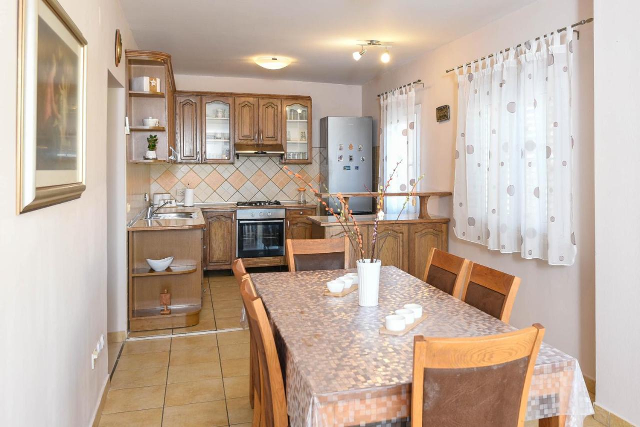 Apartments Karla Orebic Luaran gambar