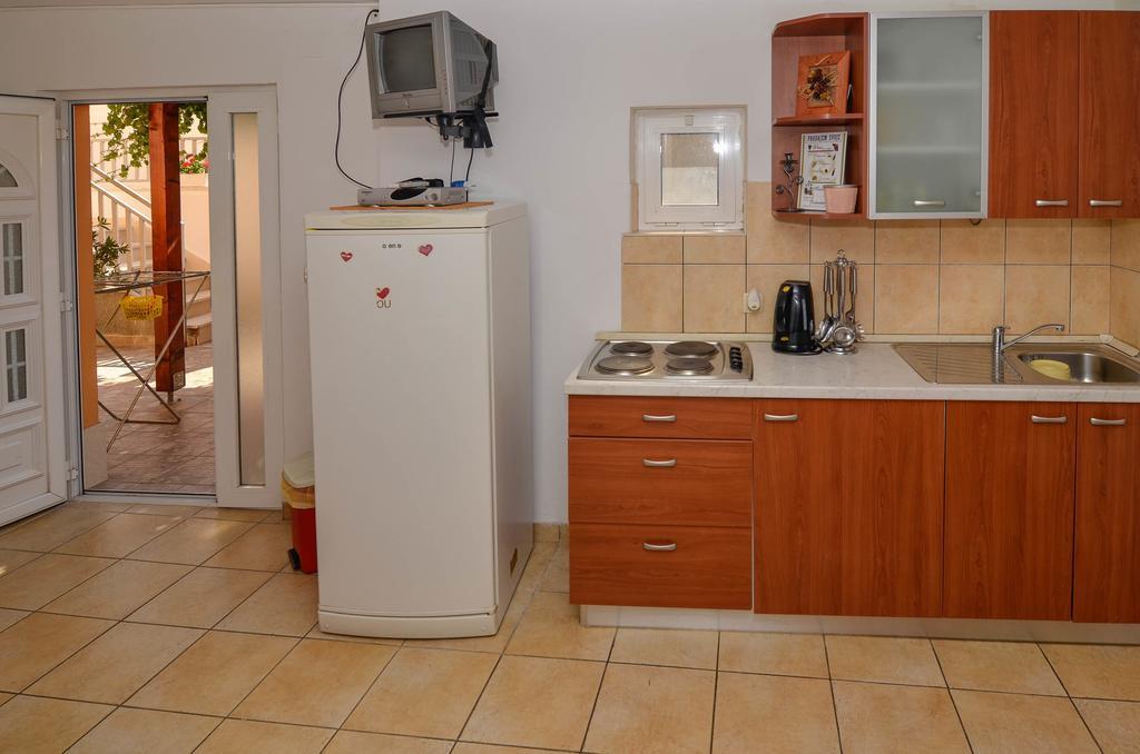 Apartments Karla Orebic Bilik gambar