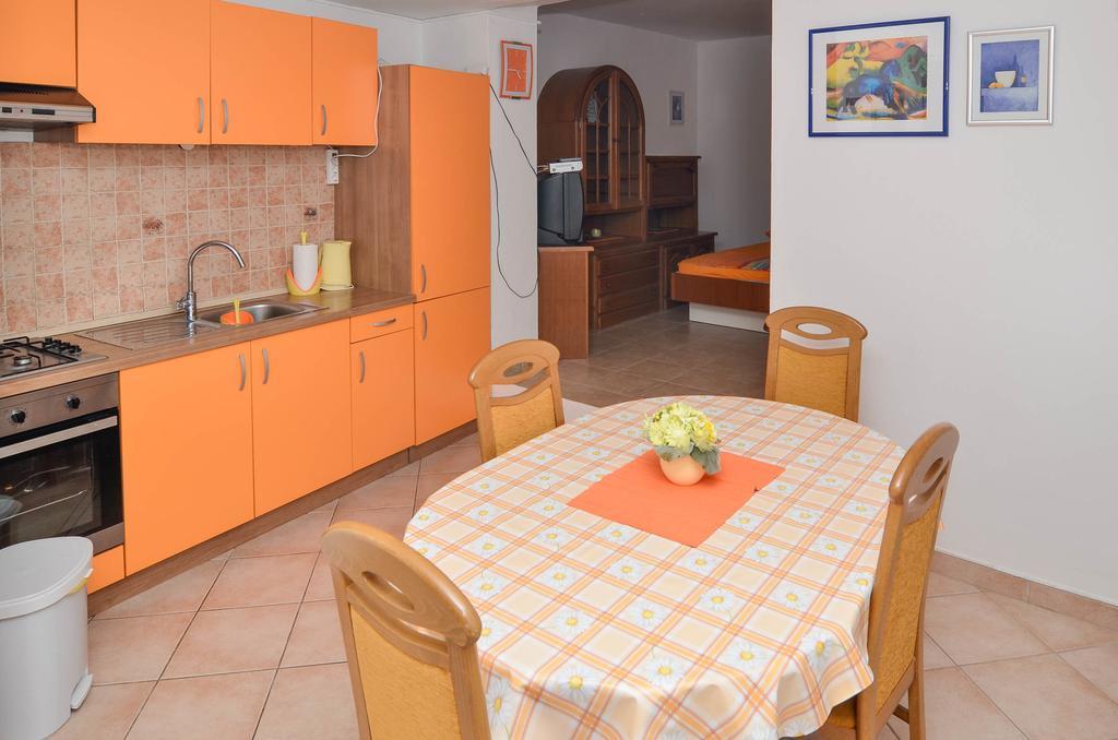 Apartments Karla Orebic Bilik gambar
