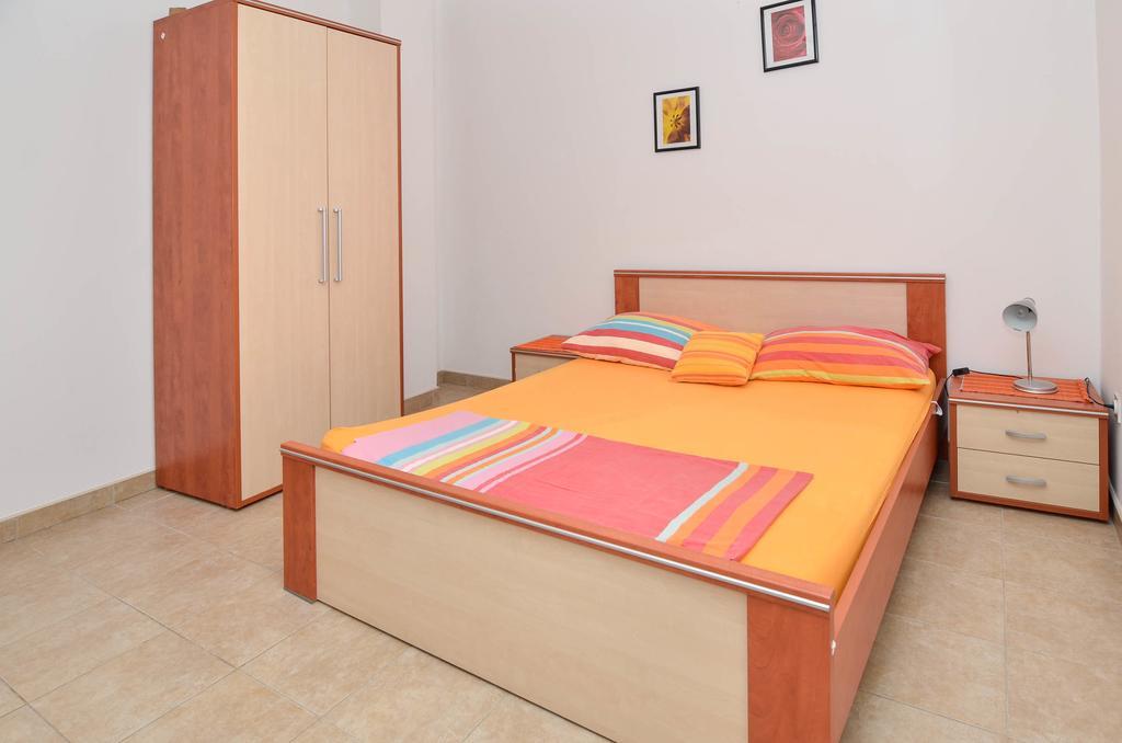 Apartments Karla Orebic Bilik gambar