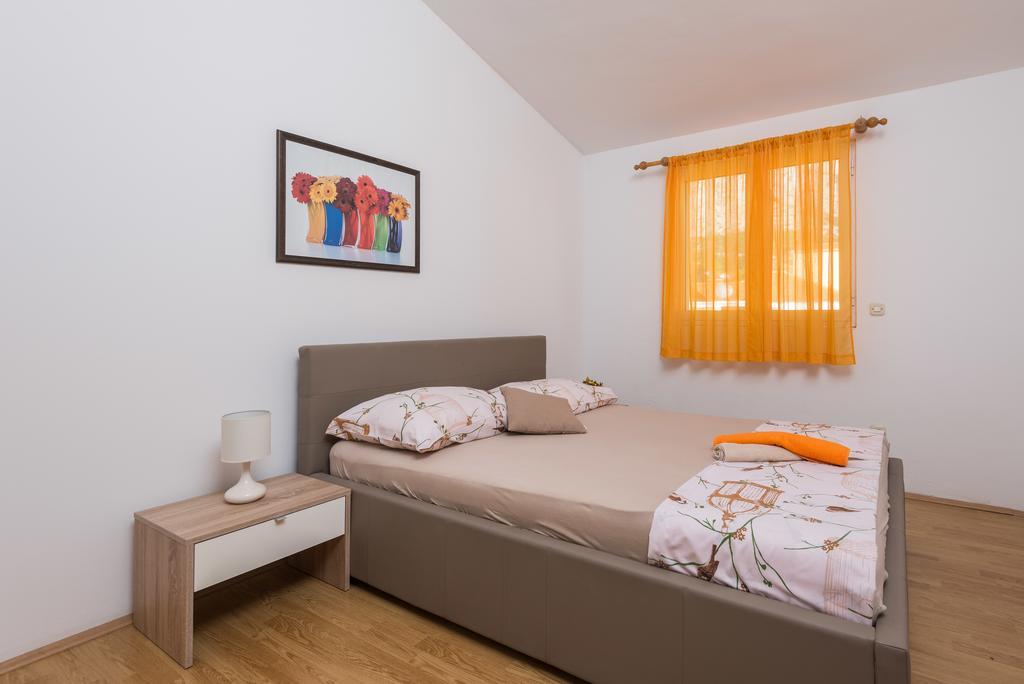 Apartments Karla Orebic Luaran gambar