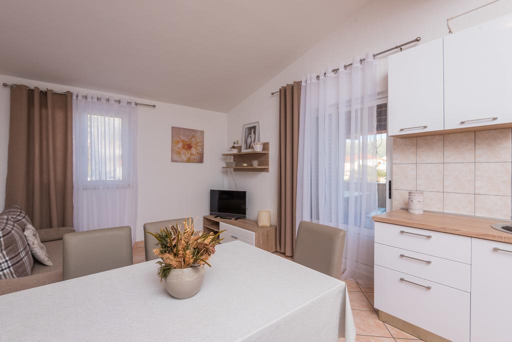 Apartments Karla Orebic Luaran gambar