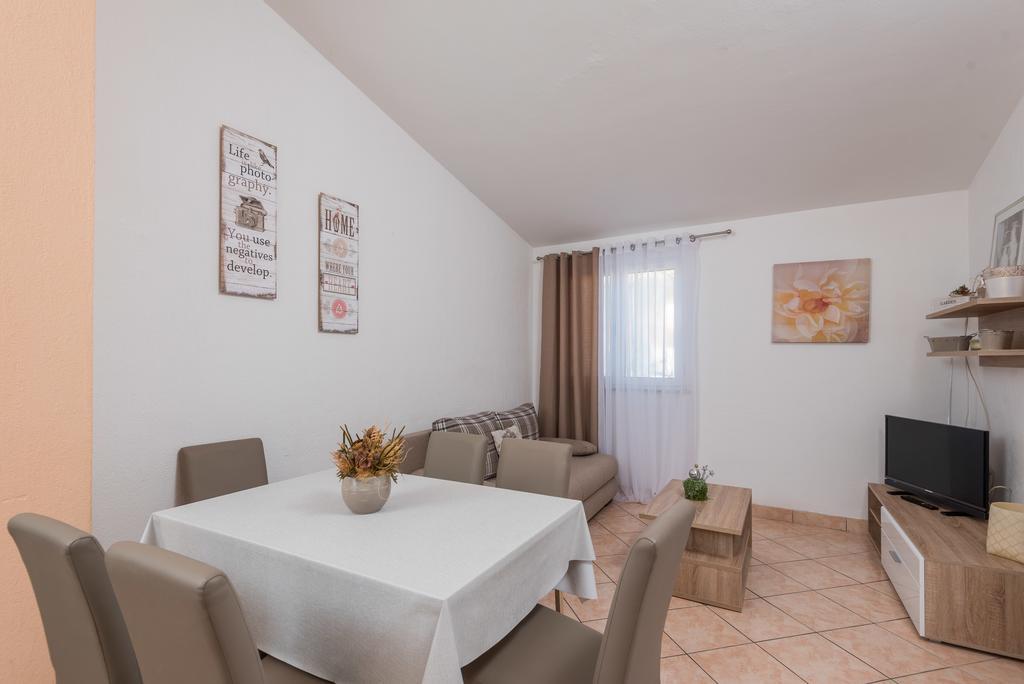 Apartments Karla Orebic Luaran gambar