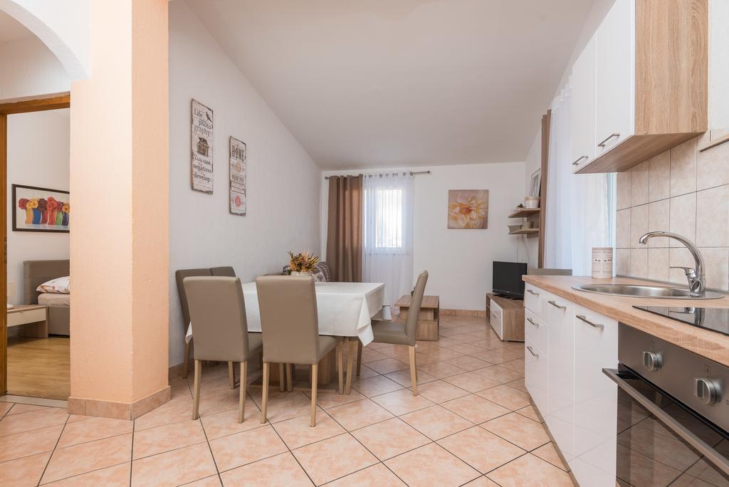 Apartments Karla Orebic Luaran gambar